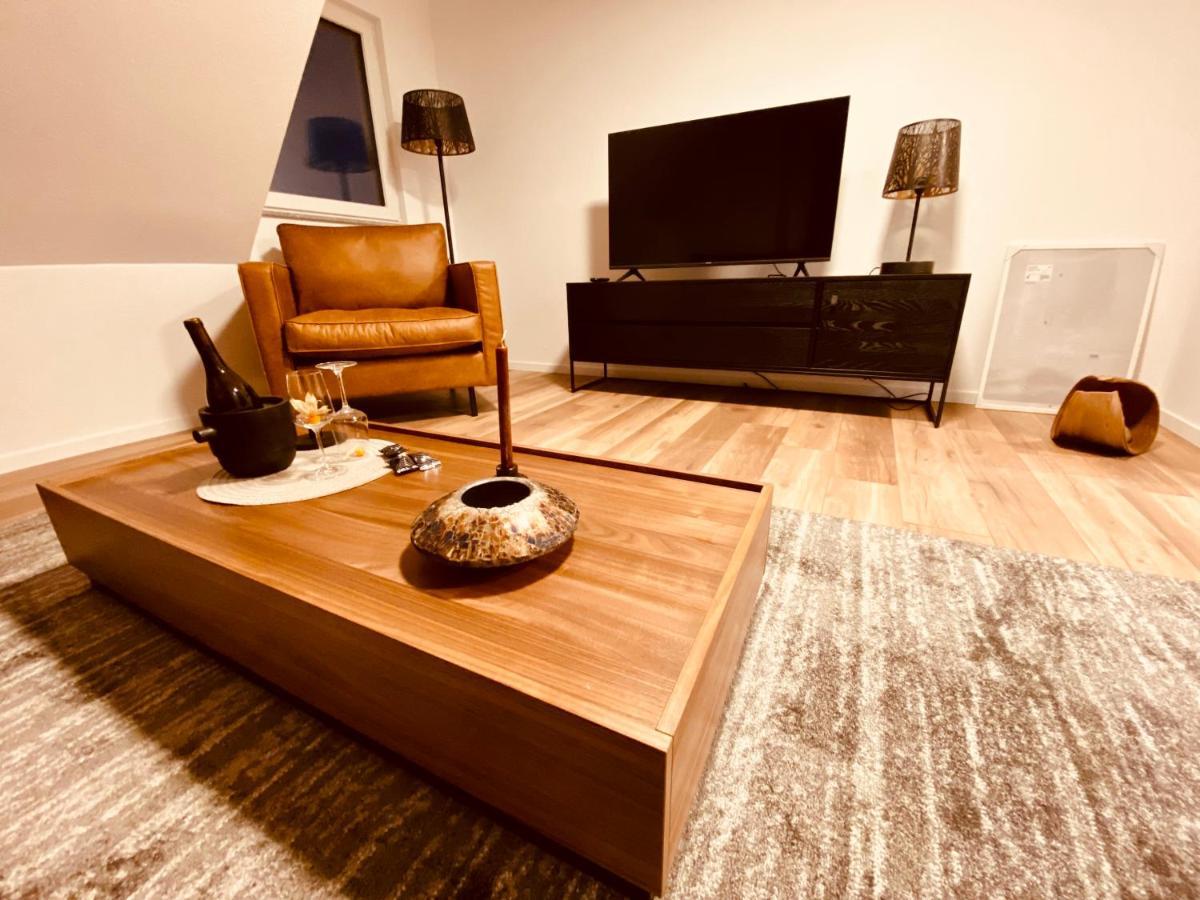Home Again Studios Rutesheim Bagian luar foto